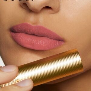 NEW Gucci 201 The Painted Veil Rouge à Lèvres Mat Lipstick – Pink Nude Matte
